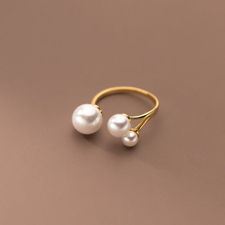 Elegant Trio Pearl Ring